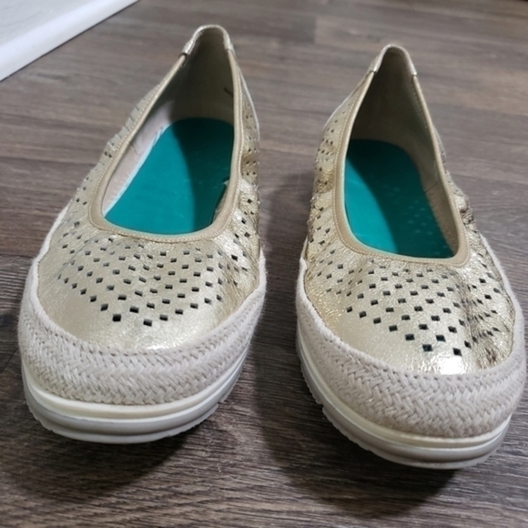 VANELI Womens Quartz Gold Espadrille - Picture 12 of 13